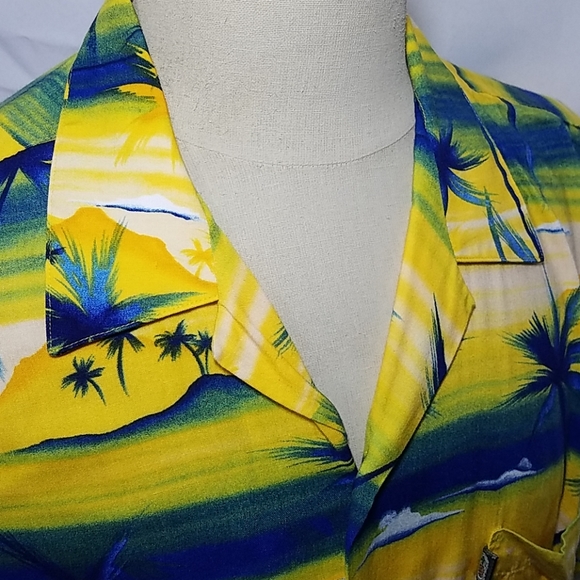 Pineapple Connection Hawaiian Button Down Shirt - Picture 4 of 4